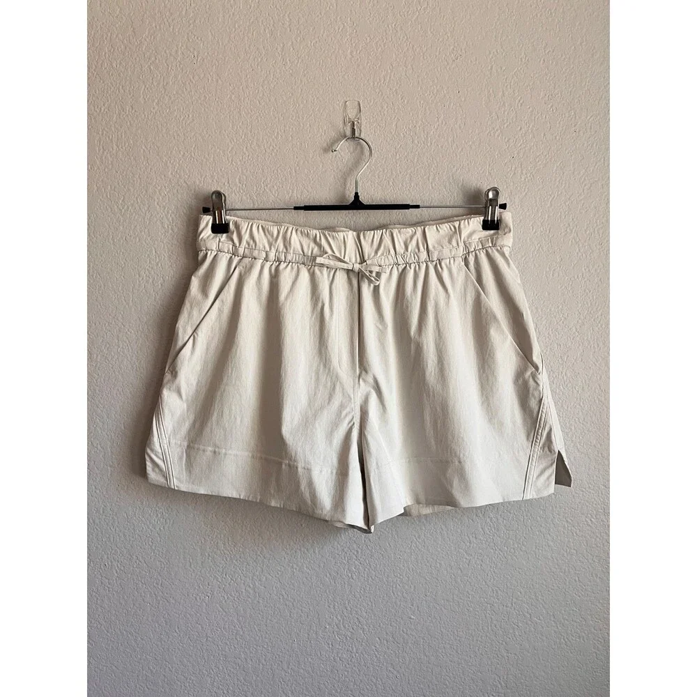 Lululemon Women's Cinchable Waist High-Rise Woven Short 3.5